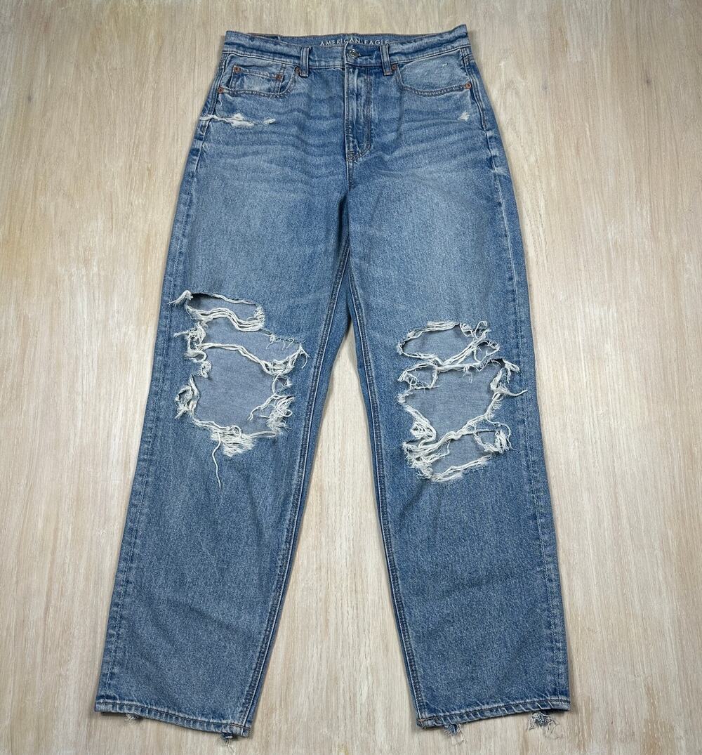 American Eagle Super High Rise Baggy Straight Jeans Light Wash Distressed 8